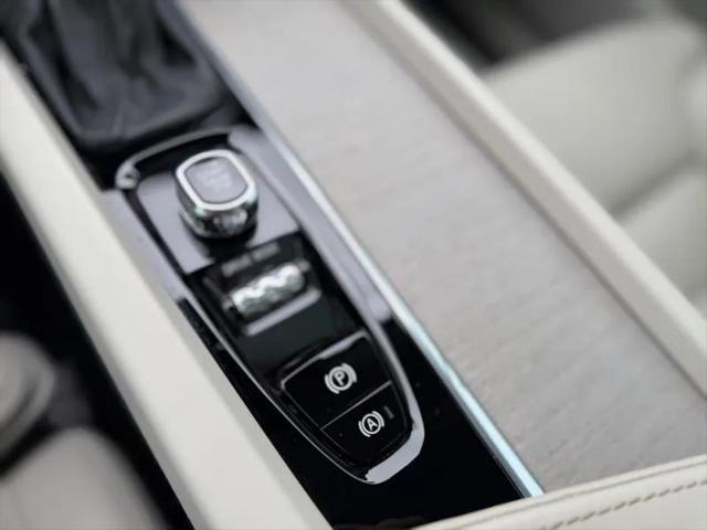 2021 Volvo XC60 T5 Inscription