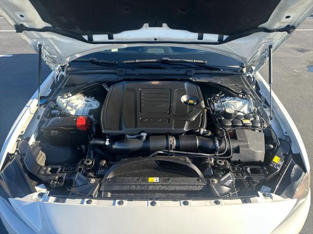 2019 Jaguar XE 25t Premium