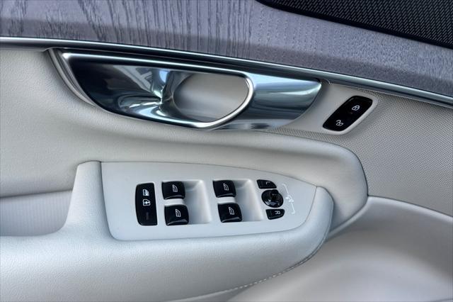 2026 Volvo XC90 Ultra, B6 AWD Gas (mild hybrid), Gasoline, Bright, 7 Seats