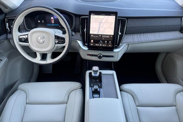 2026 Volvo XC90 Ultra, B6 AWD Gas (mild hybrid), Gasoline, Bright, 7 Seats