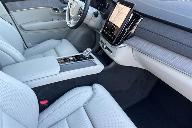 2026 Volvo XC90 Ultra, B6 AWD Gas (mild hybrid), Gasoline, Bright, 7 Seats