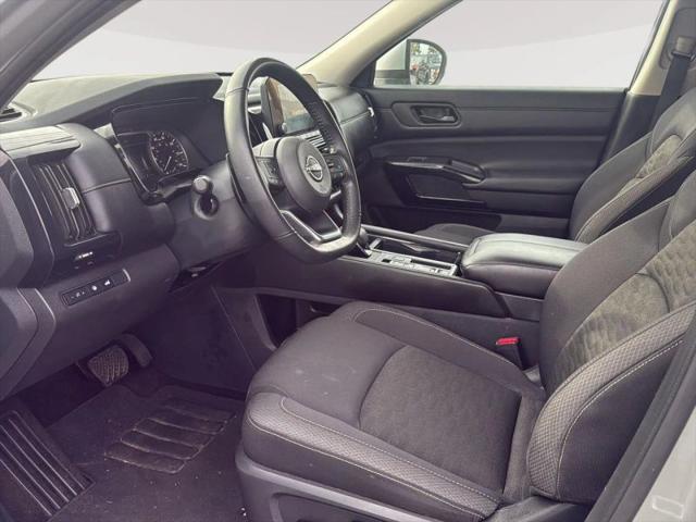 2025 Nissan Pathfinder SV FWD