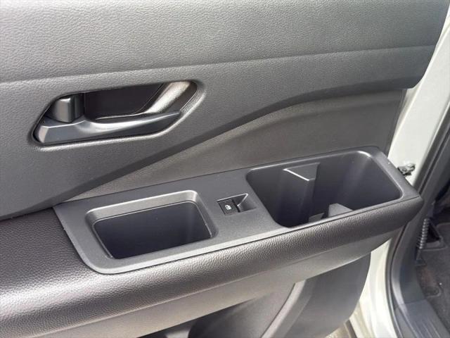 2025 Nissan Pathfinder SV FWD