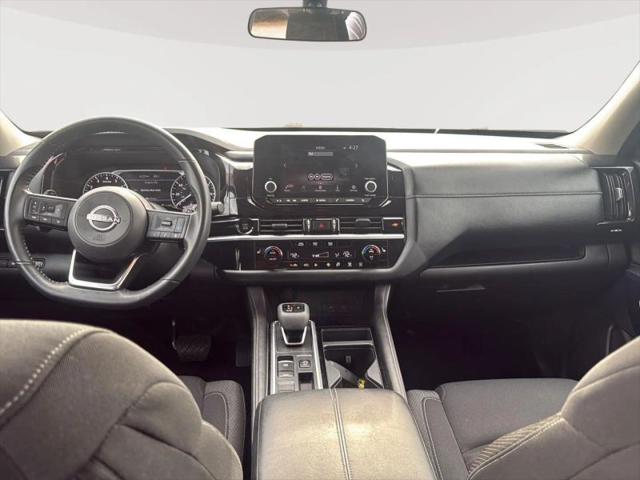2025 Nissan Pathfinder SV FWD