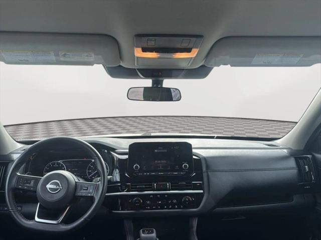 2025 Nissan Pathfinder SV FWD