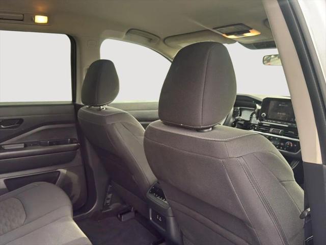 2025 Nissan Pathfinder SV FWD