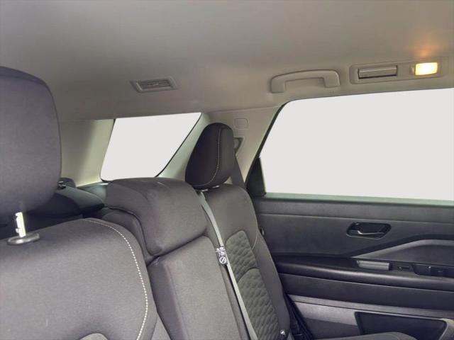 2025 Nissan Pathfinder SV FWD