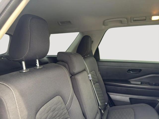 2025 Nissan Pathfinder SV FWD