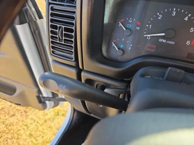2000 Jeep Wrangler SE