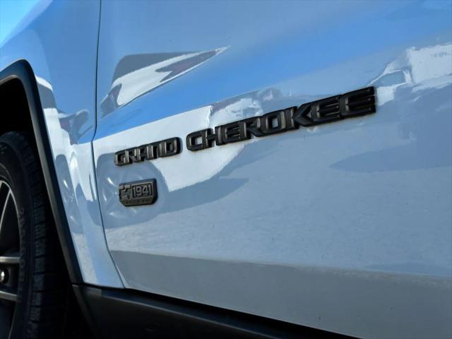 2016 Jeep Grand Cherokee 75th Anniversary