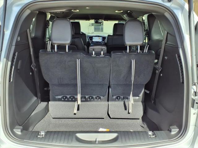 2026 Chrysler Voyager LX