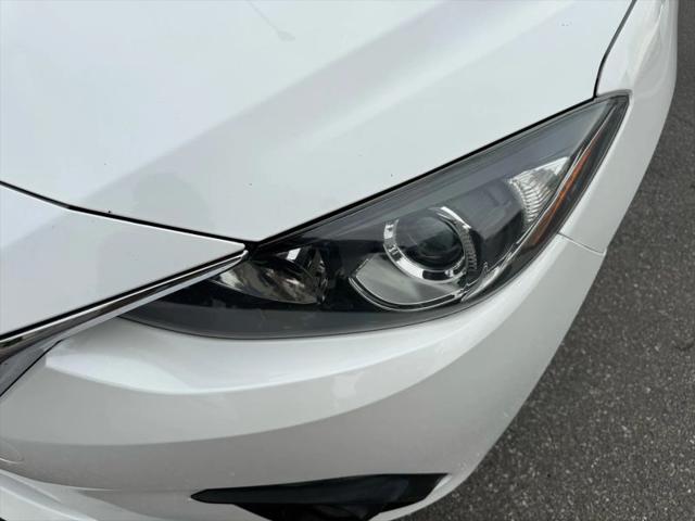 2015 Mazda Mazda3 i Touring