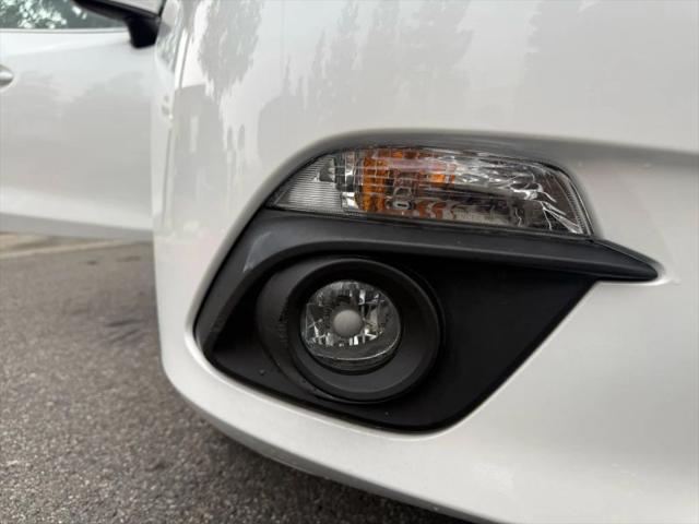 2015 Mazda Mazda3 i Touring