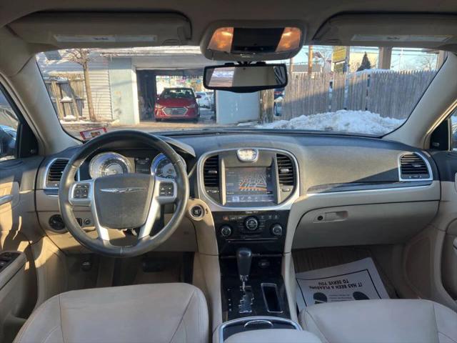 2011 Chrysler 300 Limited