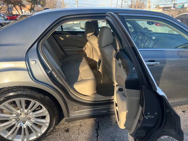2011 Chrysler 300 Limited