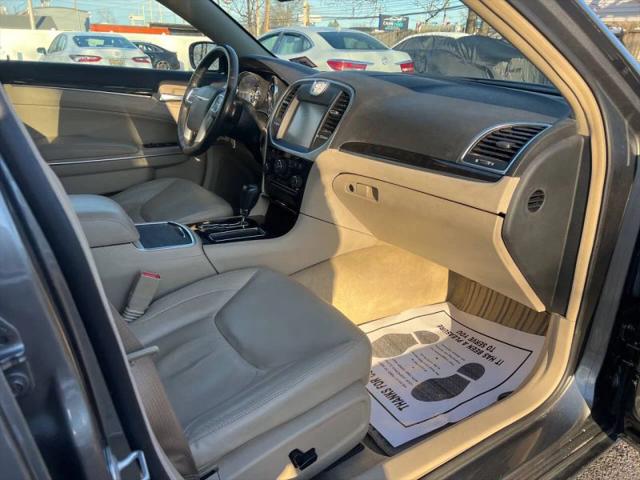 2011 Chrysler 300 Limited