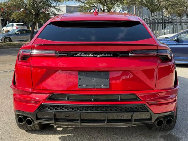 2023 Lamborghini Urus S