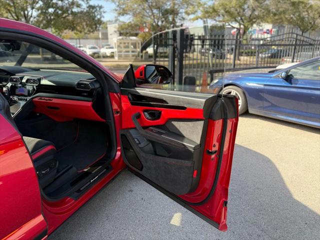 2023 Lamborghini Urus S