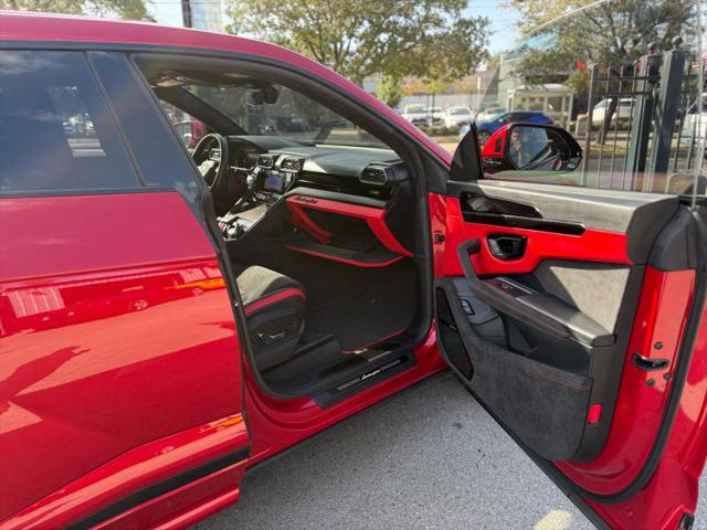 2023 Lamborghini Urus S