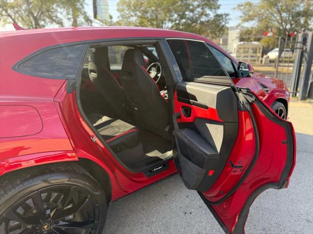 2023 Lamborghini Urus S