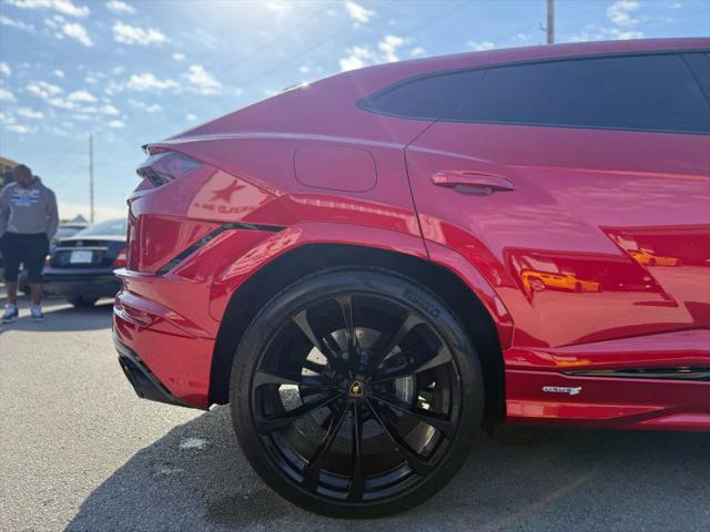 2023 Lamborghini Urus S