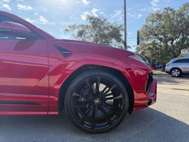 2023 Lamborghini Urus S