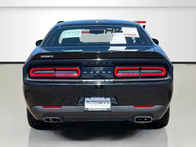 2021 Dodge Challenger SXT