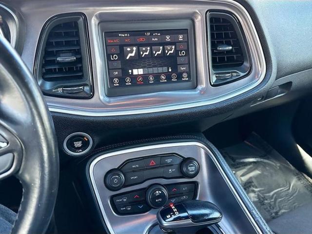2021 Dodge Challenger SXT
