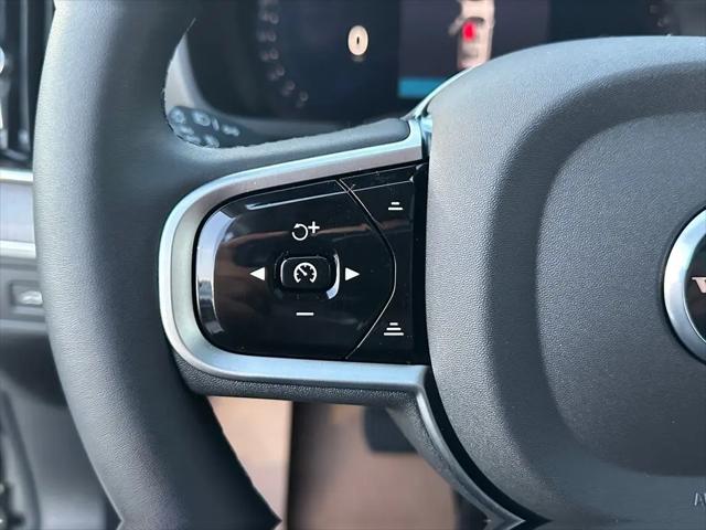 2026 Volvo XC90 Ultra, B6 AWD Gas (mild hybrid), Gasoline, Bright, 7 Seats