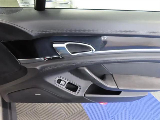 2013 Porsche Panamera GTS