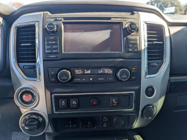 2017 Nissan Titan SV