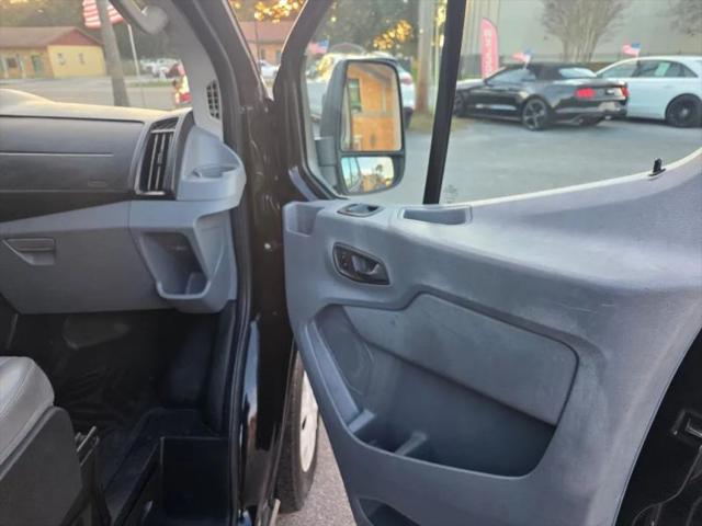 2017 Ford Transit w/Sliding Side Door w/RWB