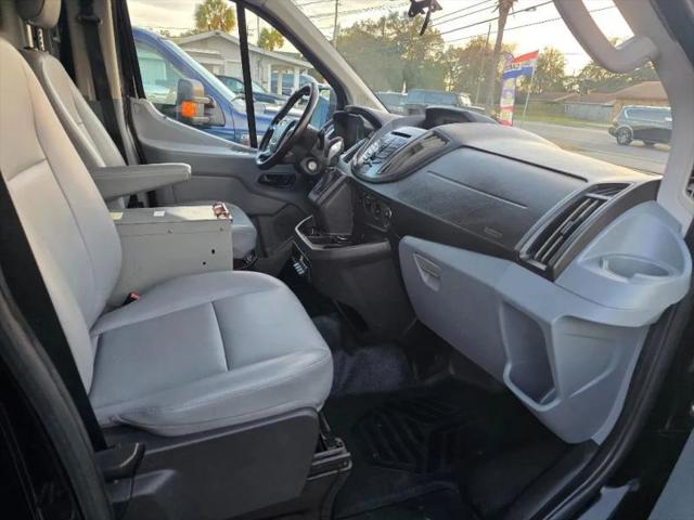 2017 Ford Transit w/Sliding Side Door w/RWB