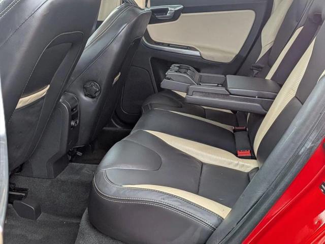 2012 Volvo XC60 T6 Platinum