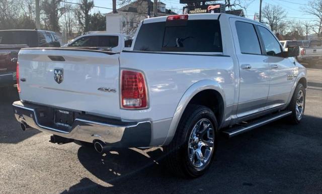 2017 Ram 1500 Laramie Crew Cab 4x4 5'7" Box
