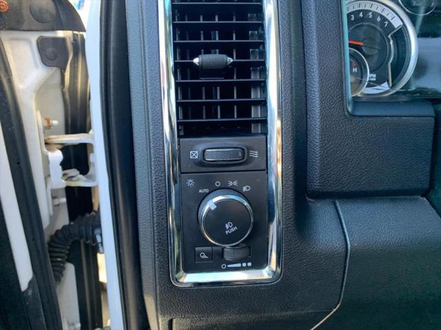 2017 Ram 1500 Laramie Crew Cab 4x4 5'7" Box