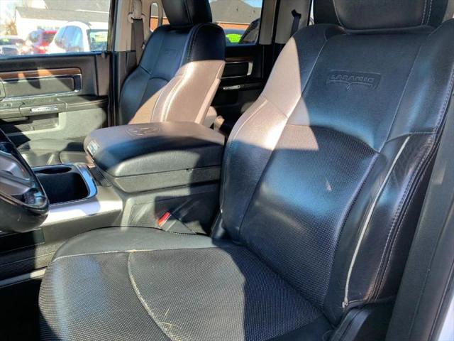 2017 Ram 1500 Laramie Crew Cab 4x4 5'7" Box