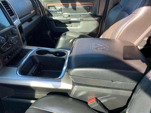 2017 Ram 1500 Laramie Crew Cab 4x4 5'7" Box