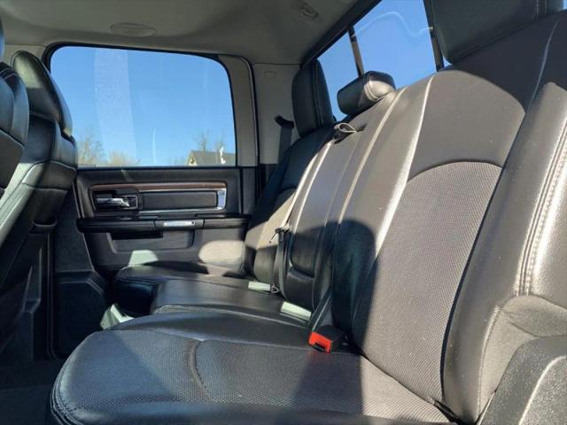 2017 Ram 1500 Laramie Crew Cab 4x4 5'7" Box