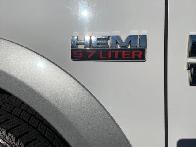 2017 Ram 1500 Laramie Crew Cab 4x4 5'7" Box