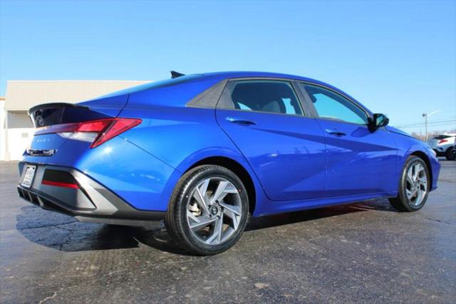 2025 Hyundai Elantra SEL Sport