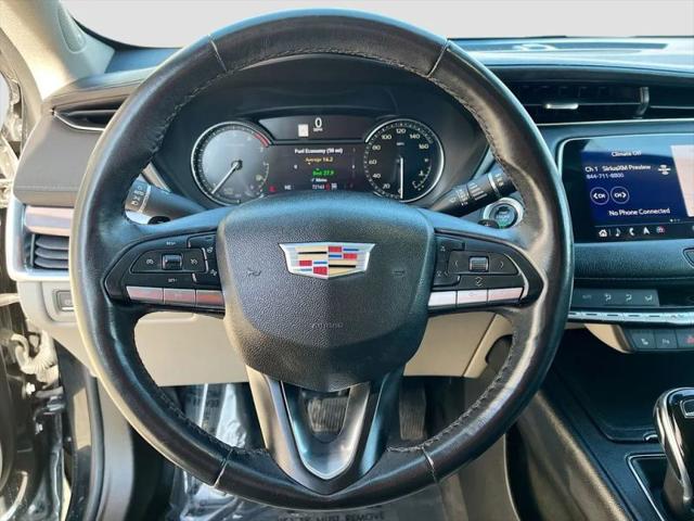 2023 Cadillac XT4 Luxury