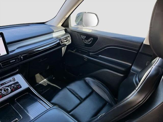 2023 Lincoln Aviator Standard