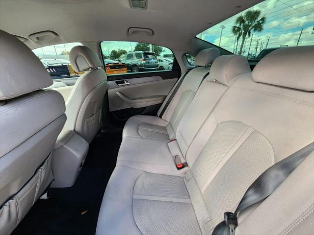 2017 Hyundai Sonata SE