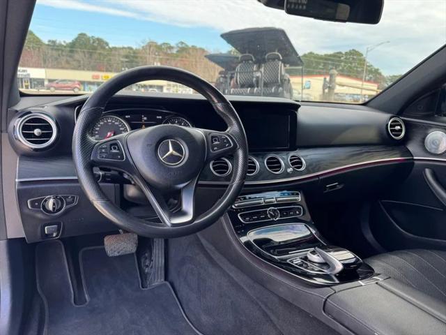 2017 Mercedes-Benz E-CLASS E 300 E 300