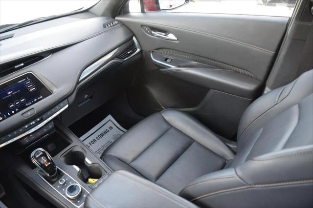 2023 Cadillac XT4 AWD Sport