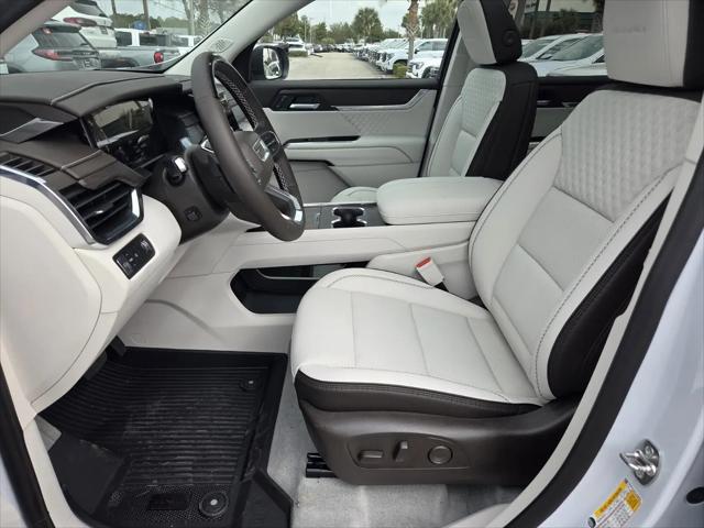 2026 GMC Acadia Denali FWD