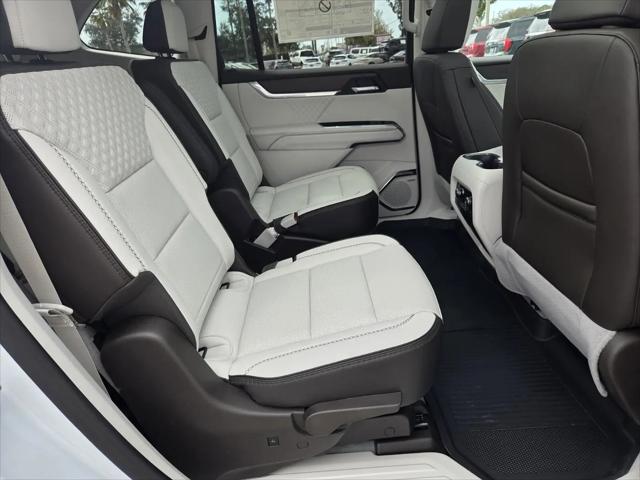 2026 GMC Acadia Denali FWD