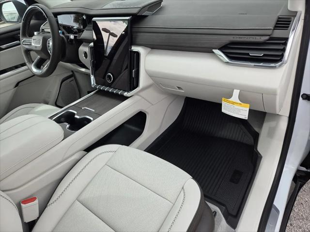 2026 GMC Acadia Denali FWD
