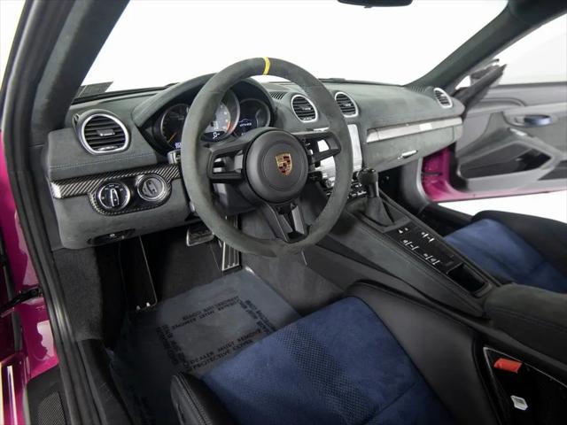 2025 Porsche 718 Cayman GT4 RS